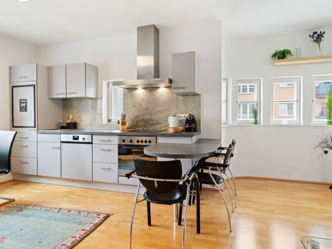 Apartment | Private kitchen | Microwave