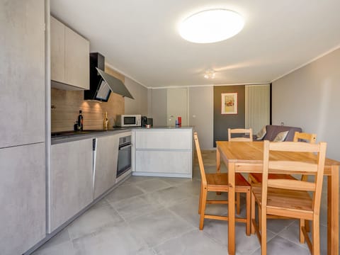 Cottage | Private kitchen | Toaster