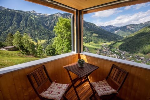 Apartment, 2 Bedrooms (Sunnseitn) | Balcony view