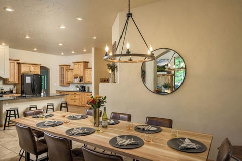 Effortless Entertaining:
The open dining area, seamlessly connected to the kitchen and living room, makes hosting and gathering a joy.