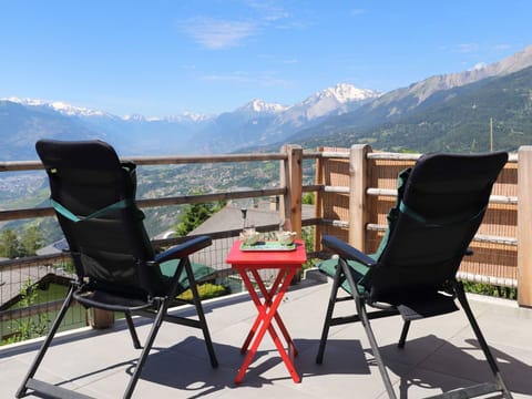 Sky, Mountain, Furniture, Property, Cloud, Chair, Outdoor Furniture, Outdoor Table, Plant, Table
