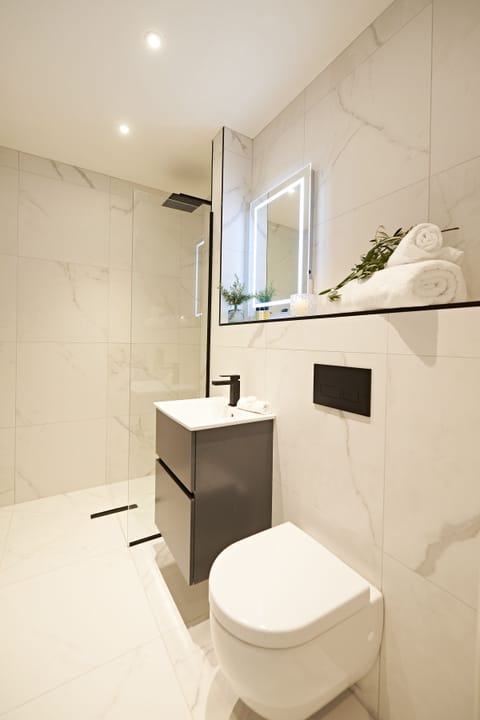 Double Room, Ensuite | Bathroom