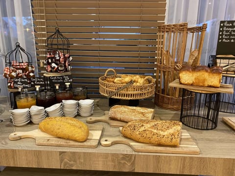 Daily buffet breakfast (EUR 18.00 per person)