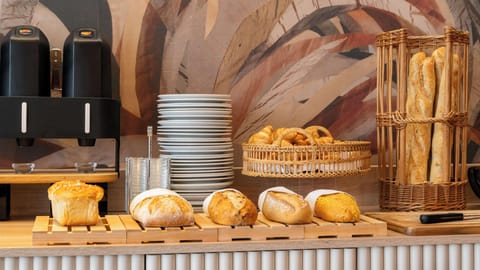Daily buffet breakfast (EUR 18.00 per person)