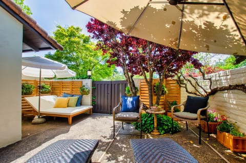 Front Patio entrance, lounge chairs and day bed