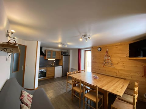 Espace de vie chaleureux et cosy Gîte 2