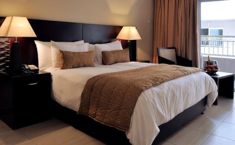 Egyptian cotton sheets, premium bedding, down comforters