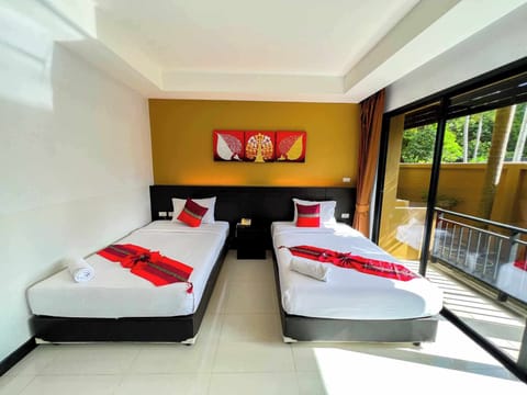 Superior Twin Room | Desk, soundproofing, free WiFi, bed sheets