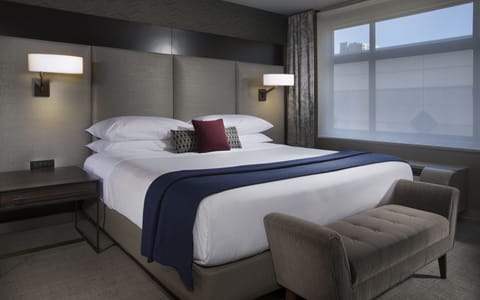 Metropolitan Suite | 1 bedroom, premium bedding, in-room safe, individually decorated