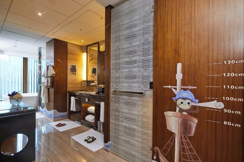 Mandarin River Themed Room King | Bathroom | Separate tub and shower, rainfall showerhead, eco-friendly toiletries