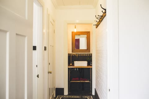 VoVo Suite | Bathroom | Towels, soap, toilet paper