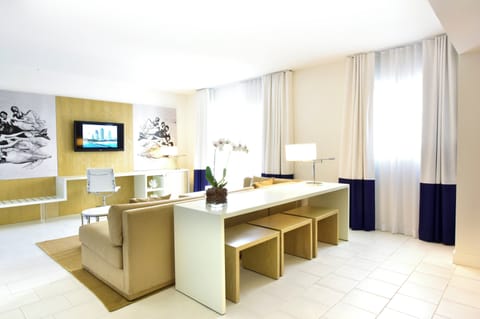 Suite, 1 Bedroom | In-room safe, desk, laptop workspace, blackout drapes