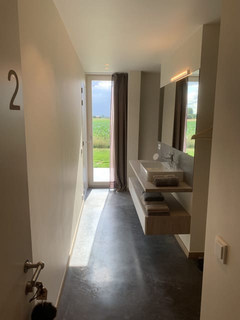 Comfort Room | Bathroom sink