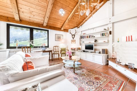 Apartment (incl Cleaning Fee, City Tax & Laundry) | Living area | TV