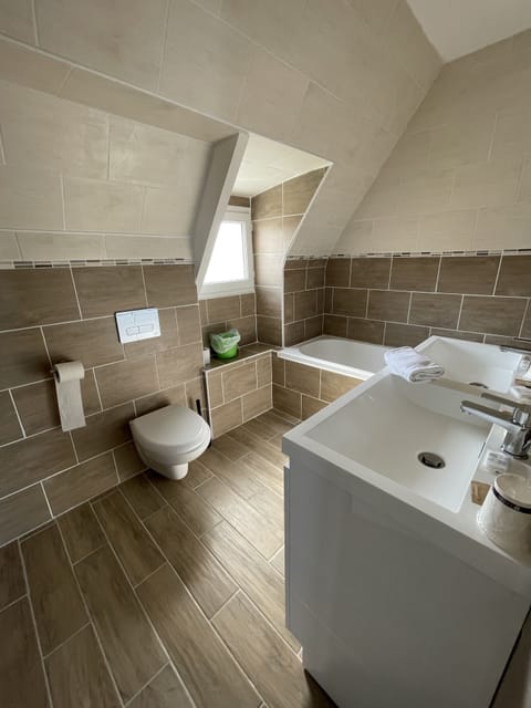 Superior Room, Sea View, Oceanfront | Bathroom | Free toiletries, hair dryer, towels, soap