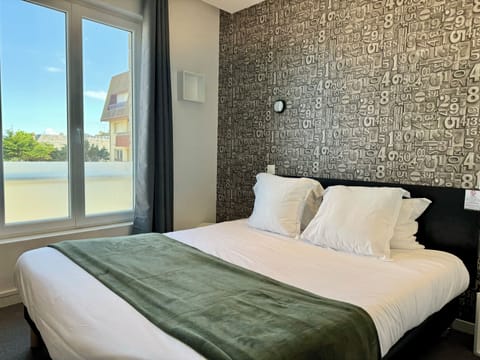 Comfort Room, City View, Oceanfront | Premium bedding, desk, soundproofing, free WiFi