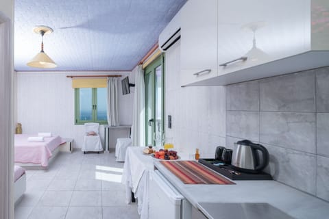 Room, 1 Bedroom, Smoking, Balcony | Bathroom | Free toiletries, hair dryer, towels