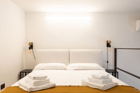 Apartment, 1 Bedroom | Free WiFi, bed sheets