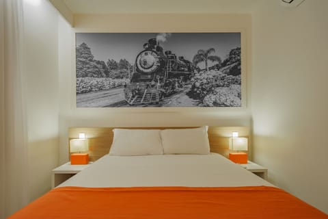 Standard Double Room | Minibar, in-room safe, desk, free WiFi