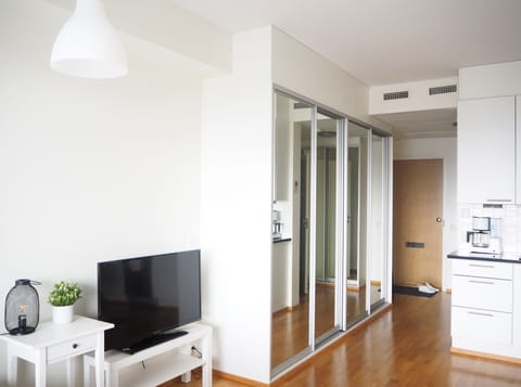 Exclusive Studio | Individually decorated, individually furnished, laptop workspace