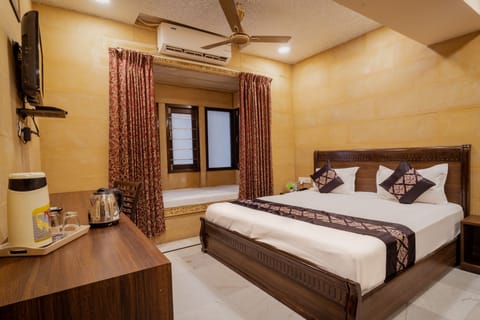 Haveli Suite | Desk, rollaway beds, free WiFi, bed sheets