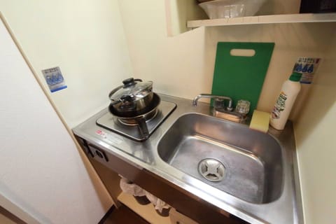 Apartment, Non Smoking | Private kitchenette | Fridge, microwave, stovetop, electric kettle