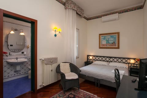 Comfort Double Room, Ensuite, Courtyard View | View from room