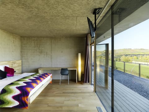 Panoramic Room | Hypo-allergenic bedding, Select Comfort beds, in-room safe, desk