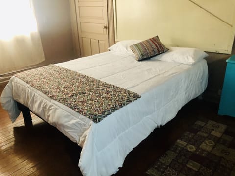Basic Double Room | Free WiFi, bed sheets