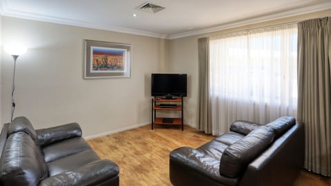 Standard Suite, 2 Bedrooms, Non Smoking, Kitchen (Apartment) | Living area | 56-cm TV with cable channels