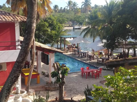 Outdoor pool, pool umbrellas, sun loungers