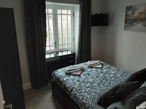 Deluxe Apartment, Shared Bathroom (Apartment 1) | 3 bedrooms