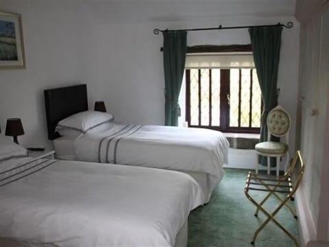 Standard Double Room, Ensuite (Shower) | WiFi