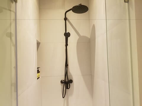 Standard Double or Twin Room | Bathroom shower