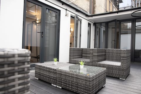 Superior Apartment | Terrace/patio