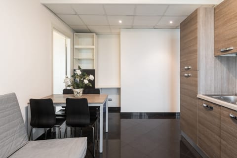 Family Apartment, Ensuite (Enrico Fermi) | Living room | 32-inch flat-screen TV with satellite channels, TV