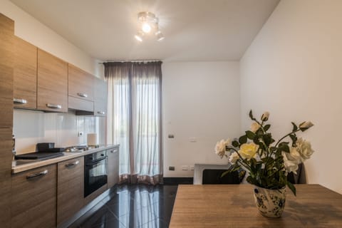 Family Apartment, Ensuite (Enrico Fermi) | Private kitchen