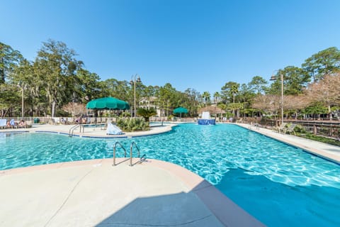 2 outdoor pools, pool umbrellas, sun loungers