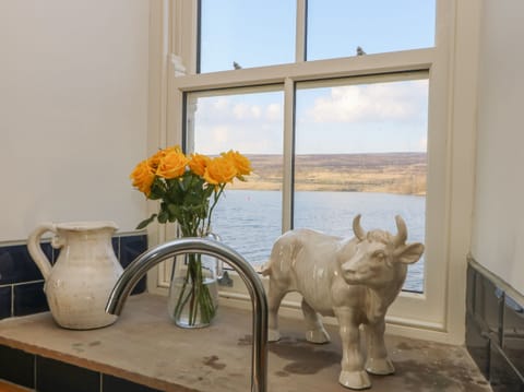 Cottage | 4 bedrooms, individually decorated, individually furnished, free WiFi