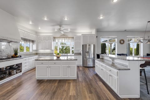 Large kitchen equipped with everything you need! You can even hire our chef!