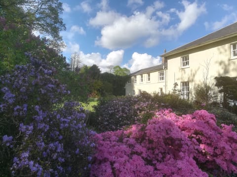 Traditional House, Ensuite, Garden View | Exterior