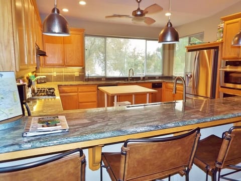 Great Kitchen to enjoy your time at Lake Nacimiento