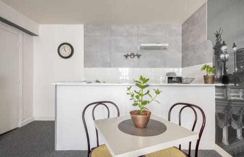 Studio | Desk, blackout drapes, free WiFi, bed sheets