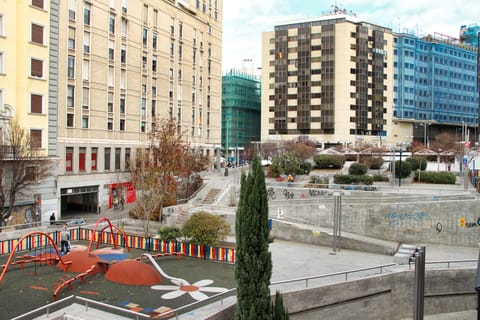 Children's play area - outdoor