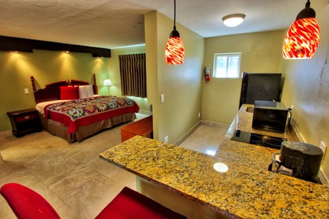 Honeymoon Suite | Premium bedding, individually decorated, individually furnished