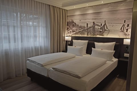 Deluxe Double Room | Premium bedding, minibar, individually decorated, individually furnished