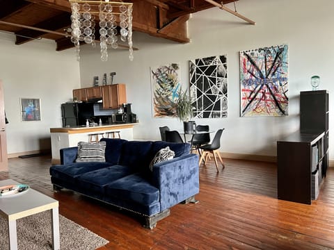 Chic living room with rustic decor and modern furnishing.