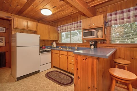 Studio (2 Bedrooms) | Property amenity