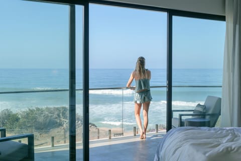 Premium bedding, down comforters, pillowtop beds, in-room safe