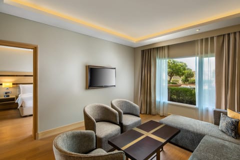 Suite, 1 King Bed | 1 bedroom, premium bedding, minibar, in-room safe